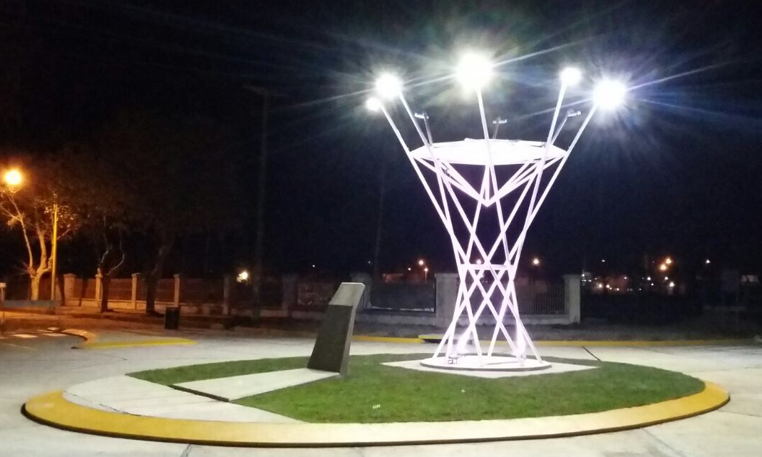 Iluminación de rotonda con energía solar